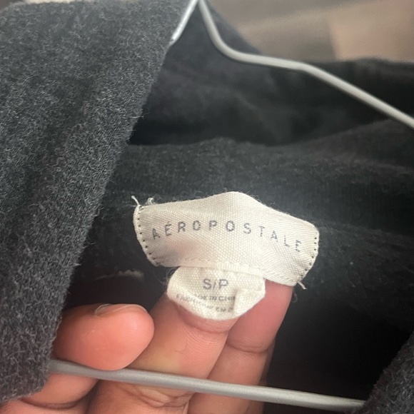 Gray Aéropostale hoodie - Picture 4 of 5